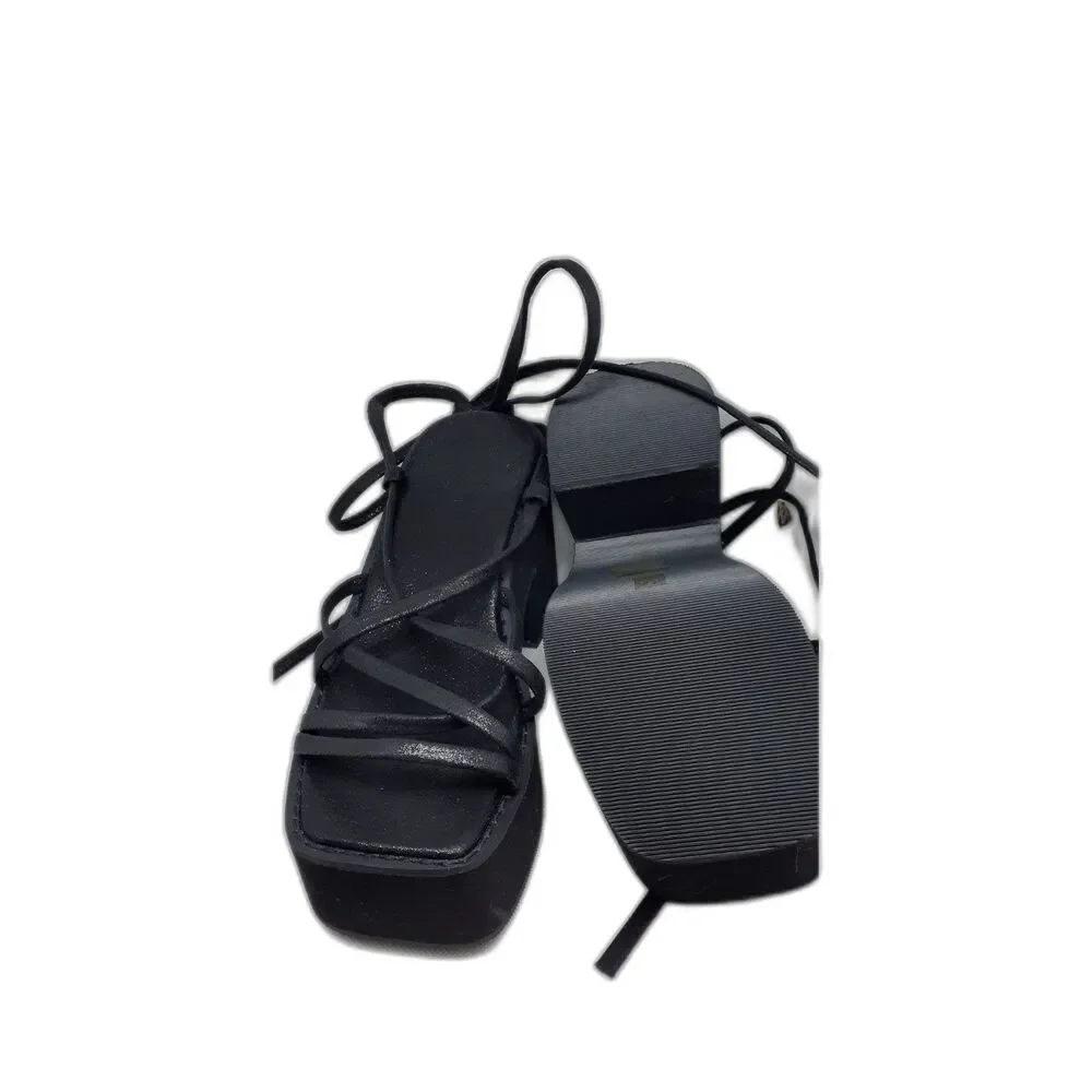 unknow source women’s black